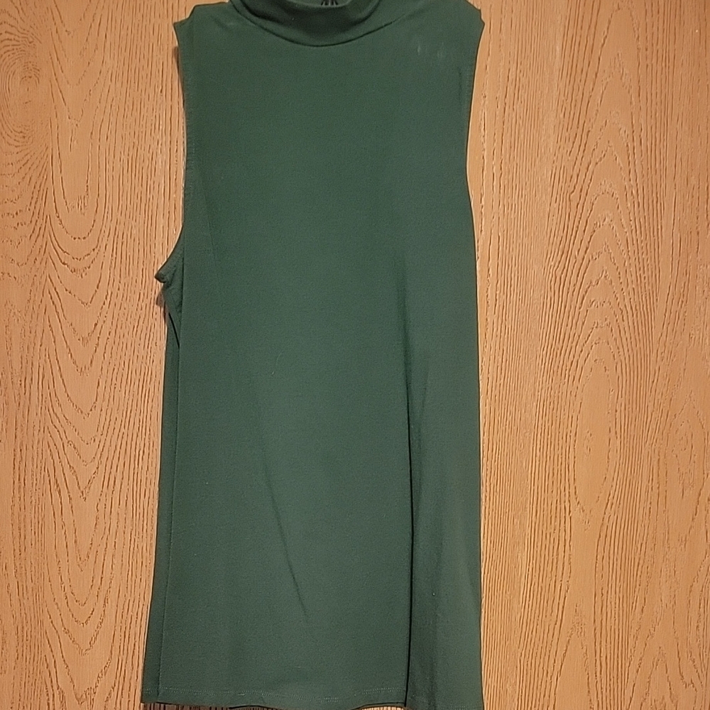 Elegant Green Sleeveless Top